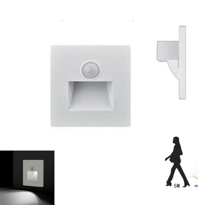 LUCE NOTTURNA SCALE ARMADIO SENSORE MOVIMENTO PIR LED BIANCA FREDDO 6000K 03176