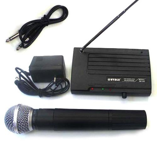 MICROFONO WIRELESS SENZA FILI CON CENTRALINA RICEVITORE KARAOKE RIUNIONI SM-200