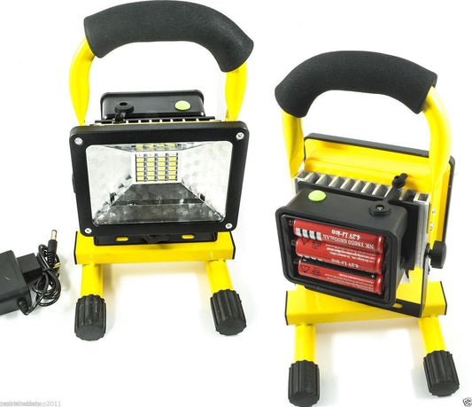 PROJECTEUR RECHARGEABLE ÉTANCHE À LED LUMIÈRE BLANCHE 30W URGENCE PORTABLE