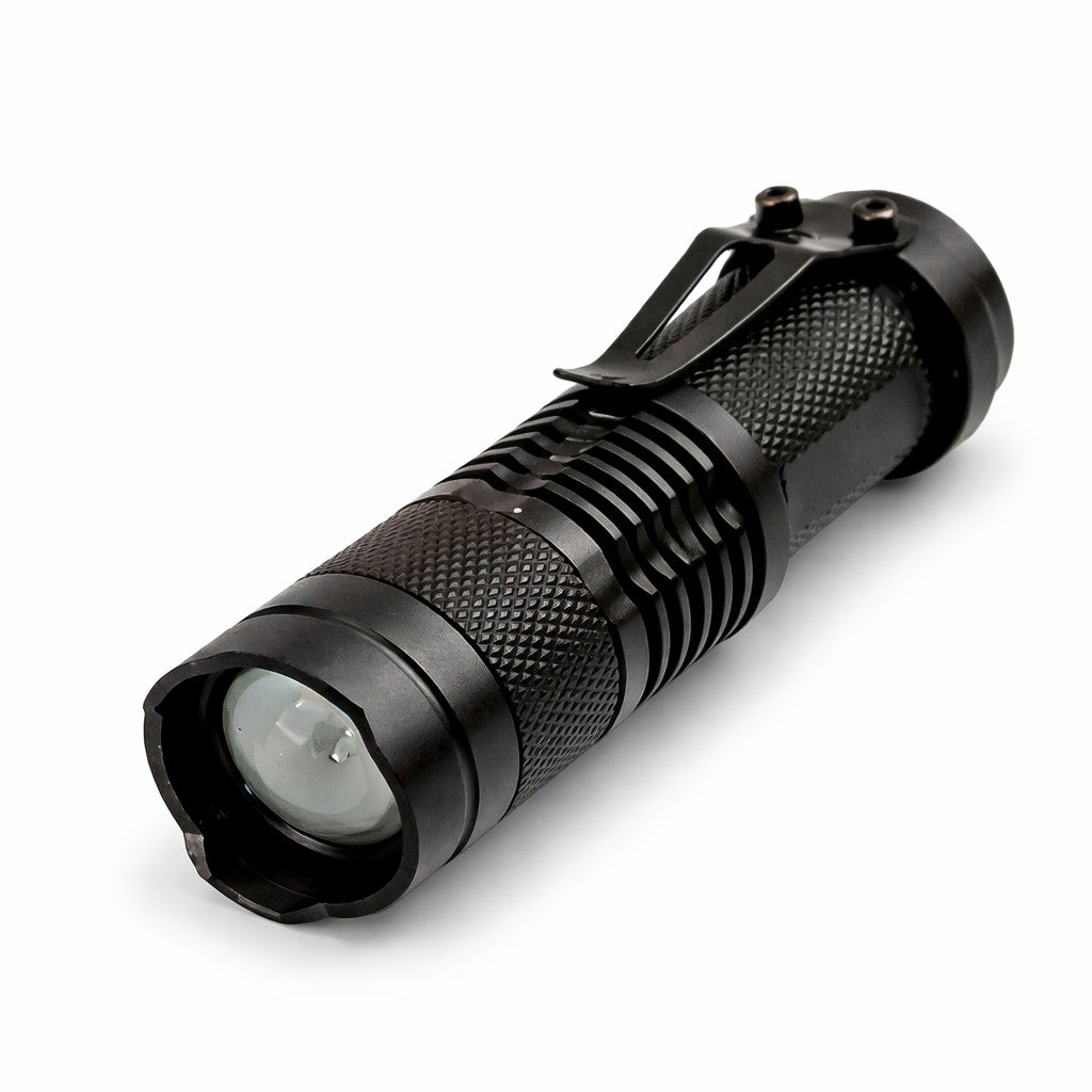 MINI TORCHE LED LUMIÈRE BLANCHE 3 W LUMEN RECHARGEABLE ROBUSTE CROCHET DE SIGNALISATION