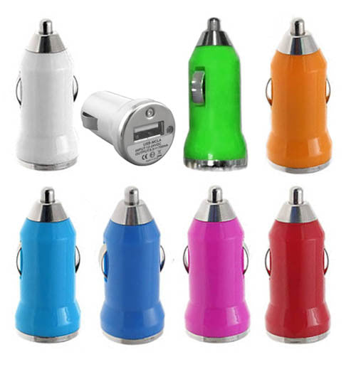 MINI CHARGEUR DE VOITURE USB UNIVERSEL 3GS